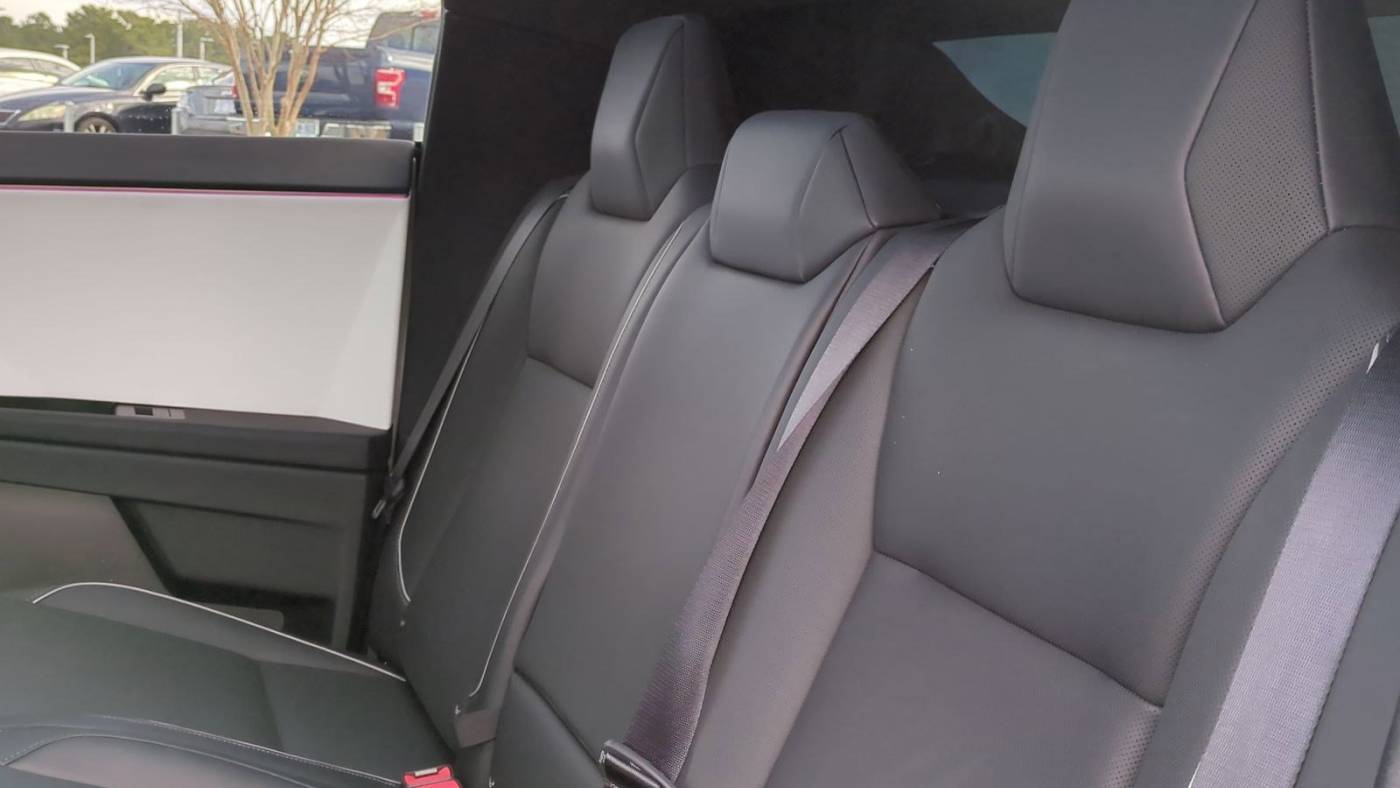 2024 Tesla Cybertruck 7G2CEHED6RA014065