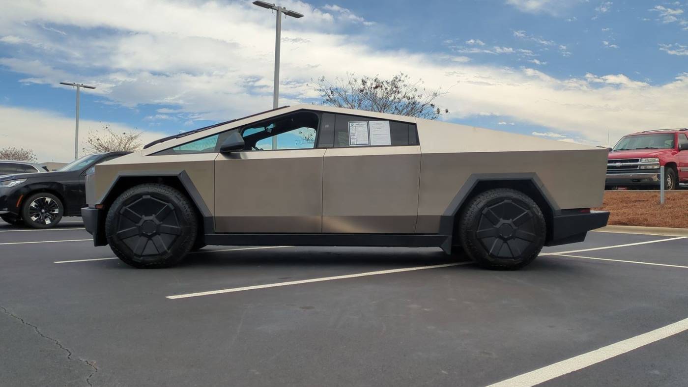 2024 Tesla Cybertruck 7G2CEHED6RA014065