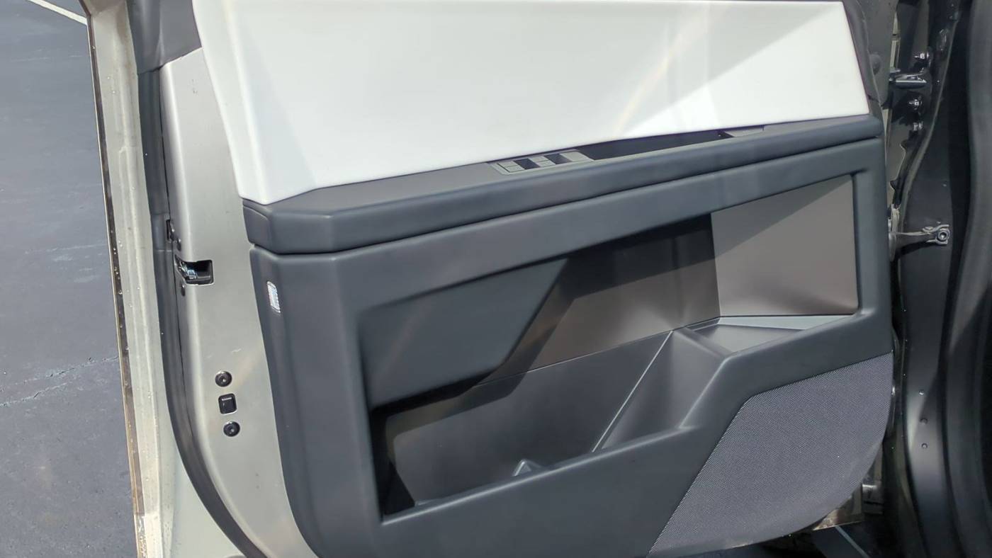 2024 Tesla Cybertruck 7G2CEHED6RA014065