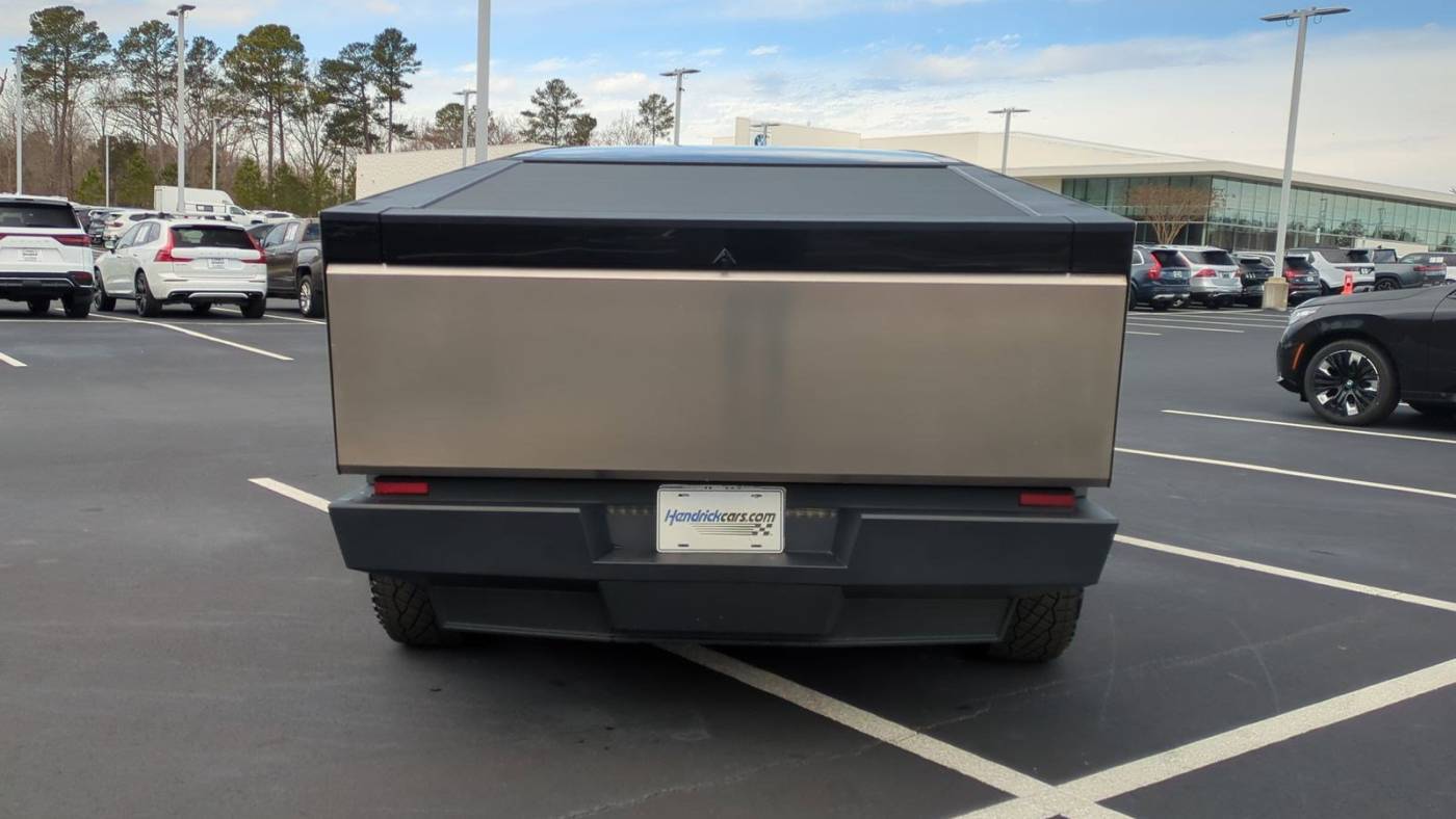 2024 Tesla Cybertruck 7G2CEHED6RA014065