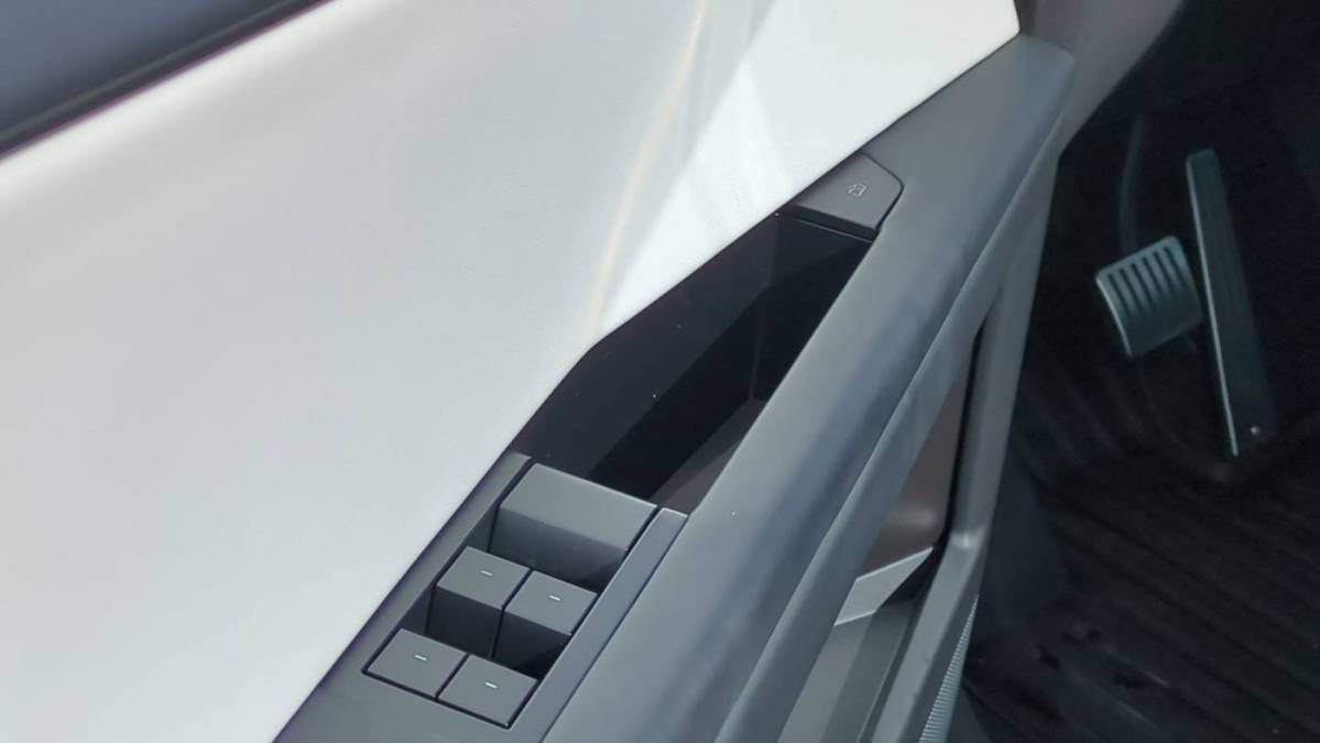 2024 Tesla Cybertruck - Images - 14