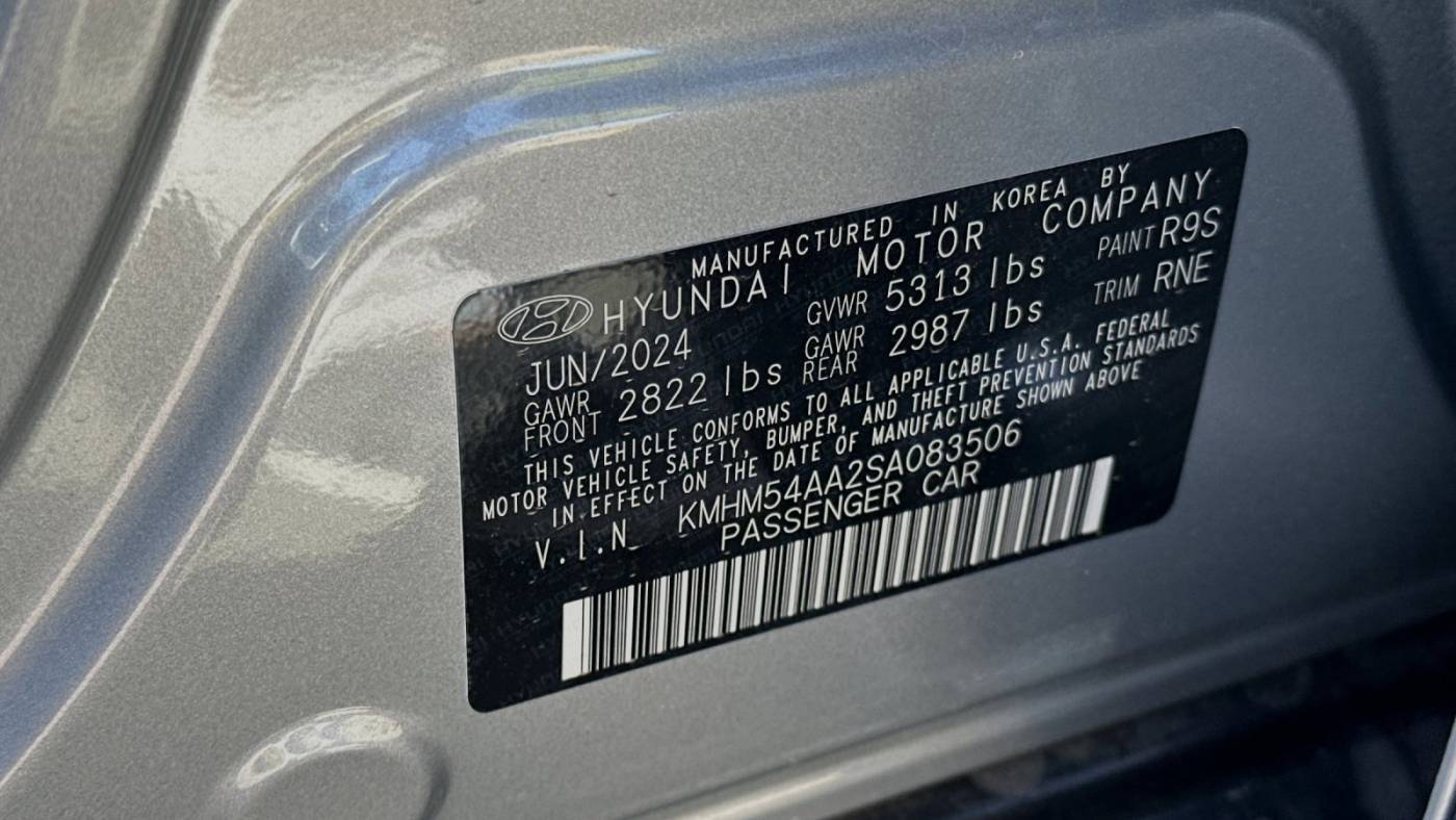 2025 Hyundai IONIQ 6 KMHM54AA2SA083506