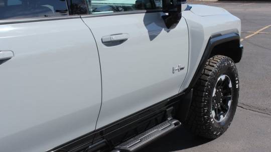 2024 GMC HUMMER EV SUV 1GKB0NDE8RU106332