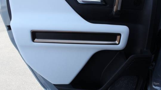 2024 GMC HUMMER EV SUV 1GKB0NDE8RU106332