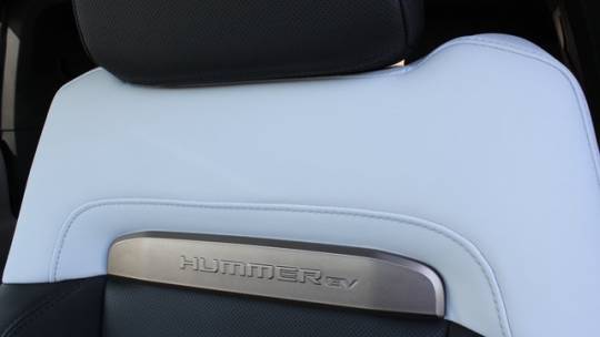 2024 GMC HUMMER EV SUV 1GKB0NDE8RU106332