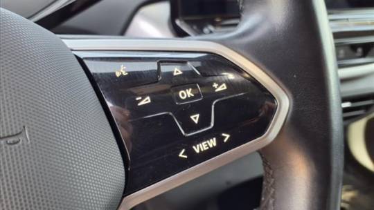 2022 Volkswagen ID.4 WVGTMPE26NP036404