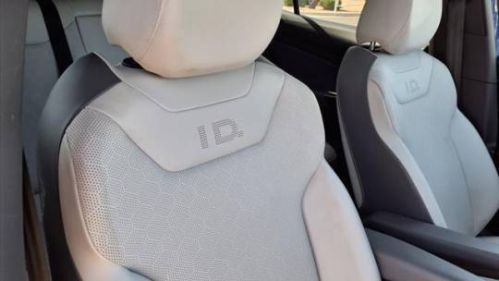 2022 Volkswagen ID.4 WVGTMPE26NP036404