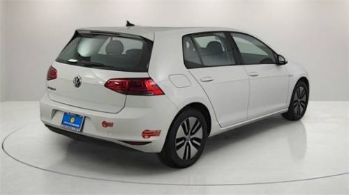 2016 Volkswagen e-Golf WVWKP7AU4GW913074