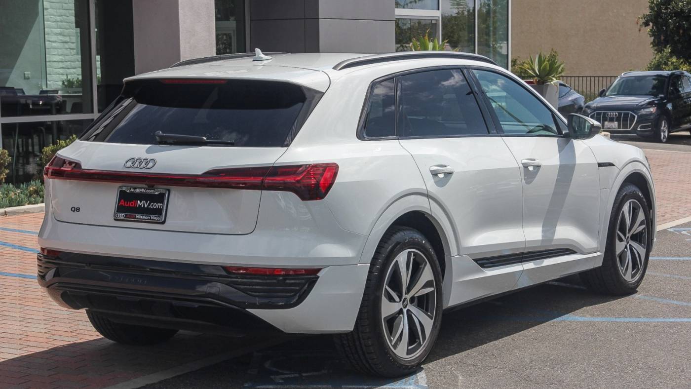 2024 Audi Q8 e-tron WA14AAGE9RB053023