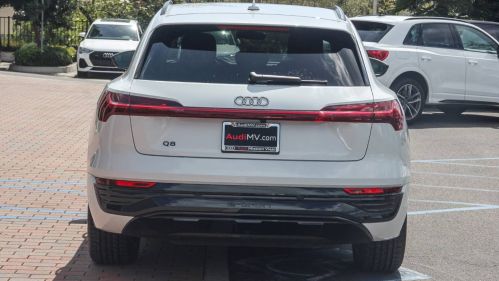 2024 Audi Q8 e-tron WA14AAGE9RB053023