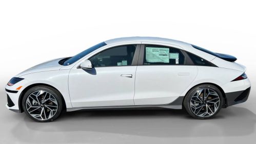 2025 Hyundai IONIQ 6 KMHM34AA0SA085924