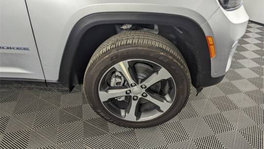 2024 Jeep Grand Cherokee 1C4RJYB69R8957648
