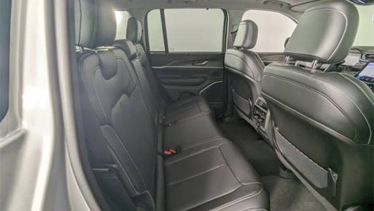 2024 Jeep Grand Cherokee 1C4RJYB69R8957648