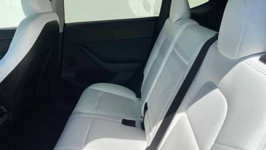 2023 Tesla Model Y 7SAYGDEE7PF841242