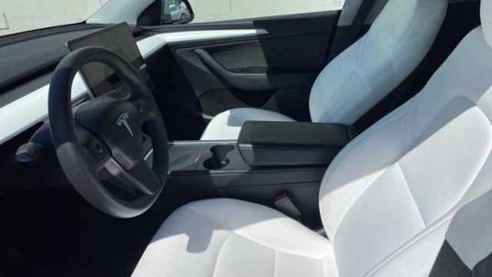 2023 Tesla Model Y 7SAYGDEE7PF841242