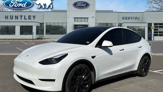 2022 Tesla Model Y 7SAYGDEF6NF383490