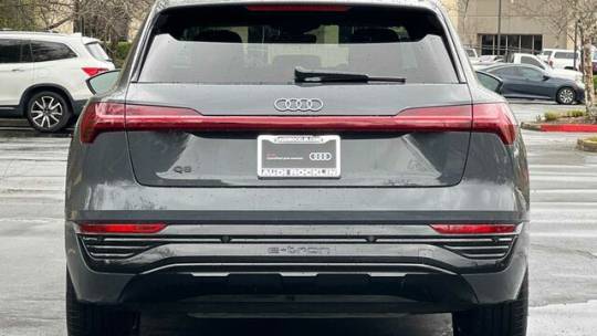 2024 Audi Q8 e-tron WA14AAGE3RB014234