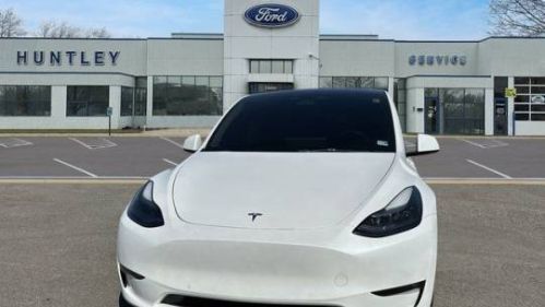 2022 Tesla Model Y 7SAYGDEF6NF383490