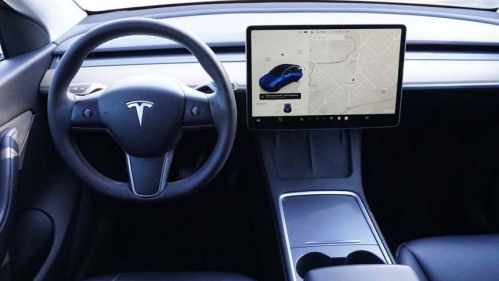 2022 Tesla Model Y 7SAYGDEE9NF432222