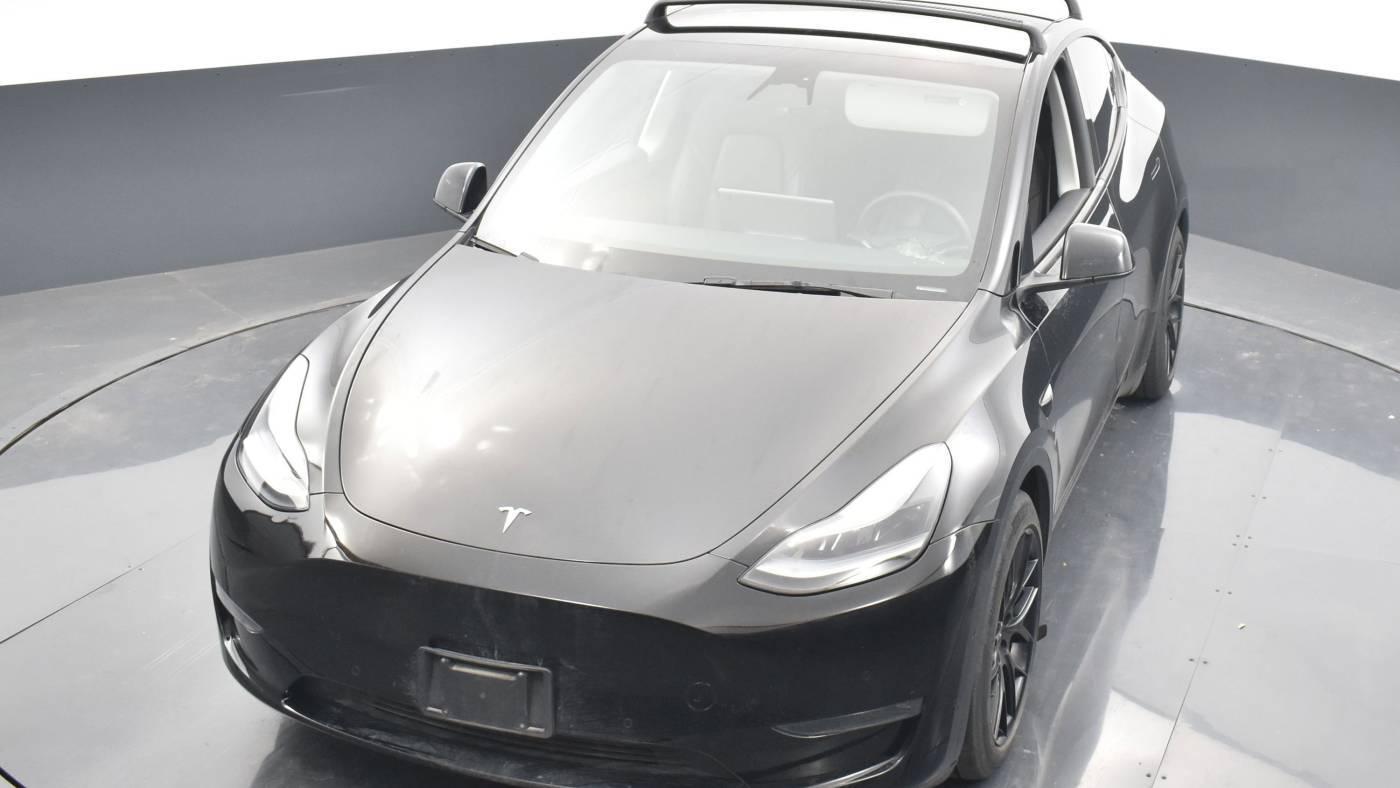 2022 Tesla Model Y 7SAYGDEF5NF568288