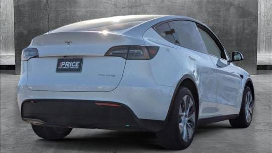 2023 Tesla Model Y 7SAYGDEE5PA117448