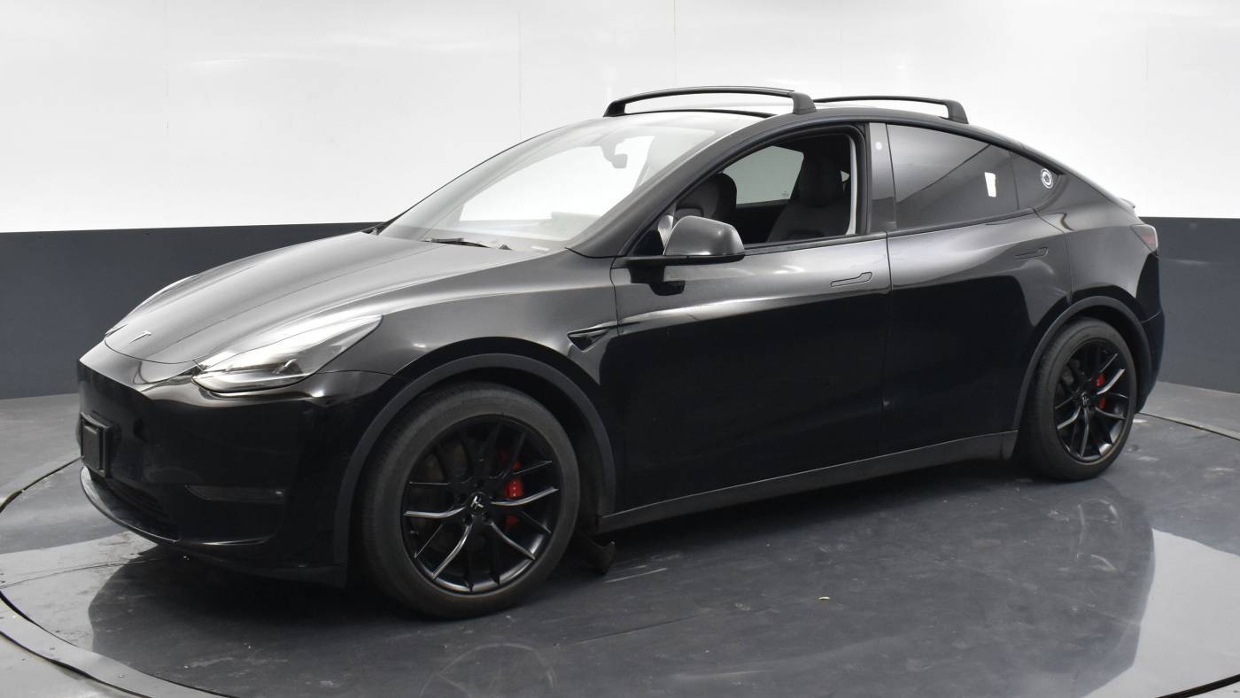 2022 Tesla Model Y 7SAYGDEF5NF568288