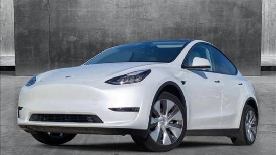 2023 Tesla Model Y 7SAYGDEE5PA117448