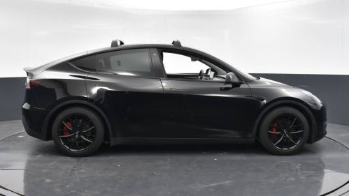 2022 Tesla Model Y 7SAYGDEF5NF568288