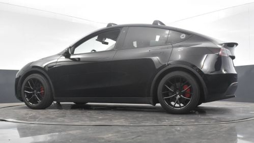 2022 Tesla Model Y 7SAYGDEF5NF568288