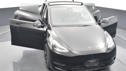 2022 Tesla Model Y 7SAYGDEF5NF568288