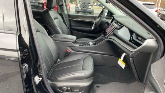 2024 Jeep Grand Cherokee 1C4RJYB63R8957242