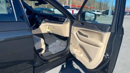 2024 Jeep Grand Cherokee 1C4RJYB66RC712156