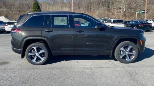 2024 Jeep Grand Cherokee 1C4RJYB66RC712156