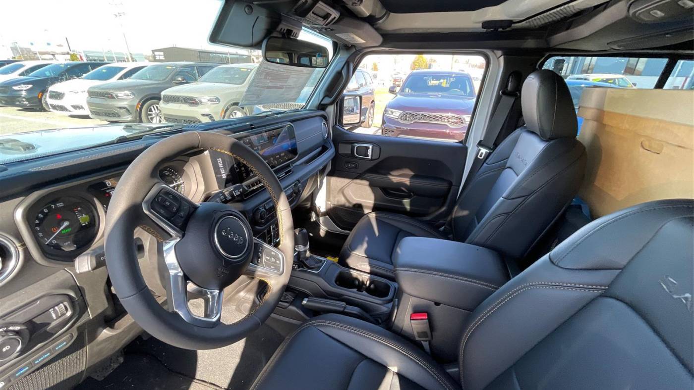 2024 Jeep Wrangler 1C4RJXP62RW121033