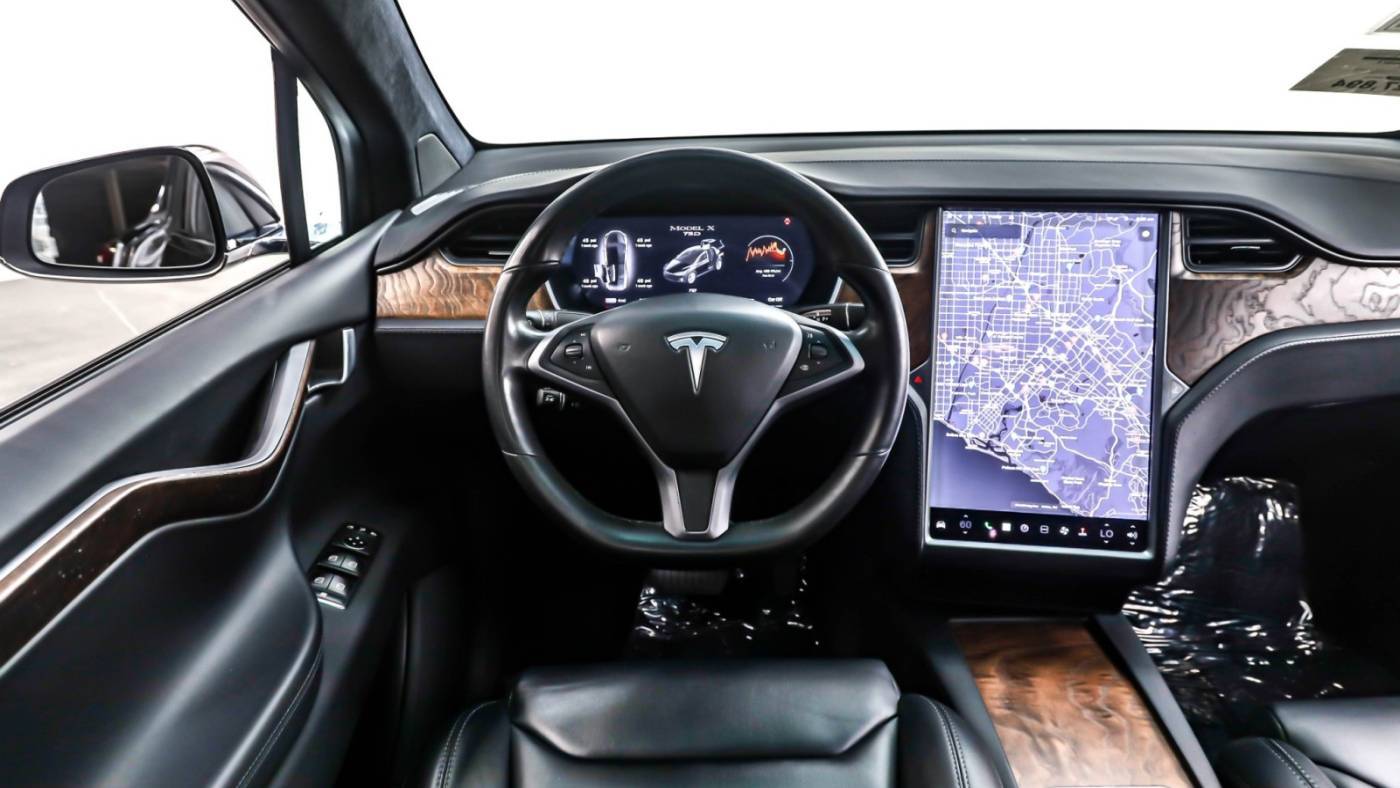 2018 Tesla Model X 5YJXCBE26JF142898