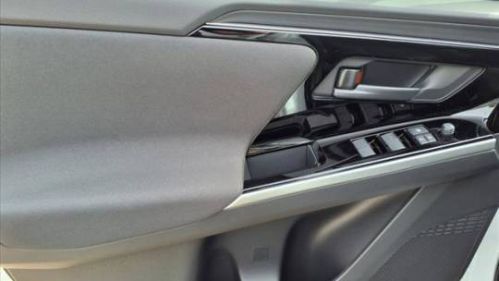 2025 Subaru Solterra JTMABABA2SA093997