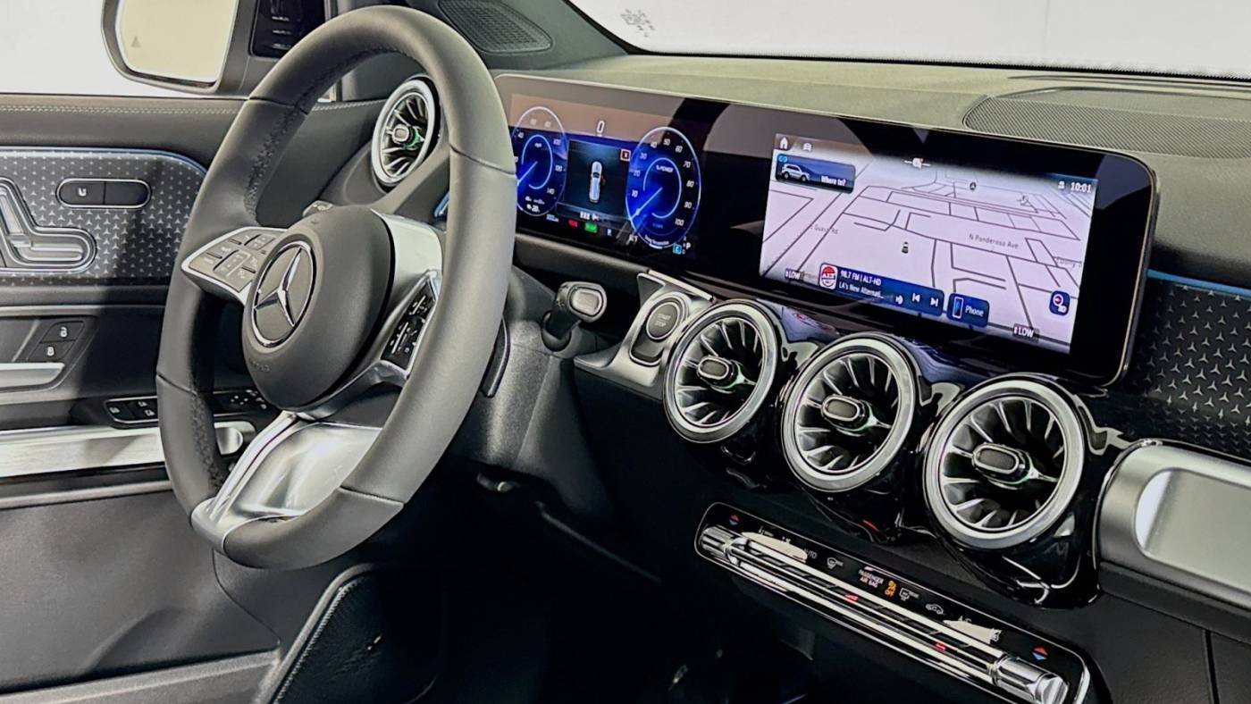 2025 Mercedes EQB W1N9M0CB1SN111096