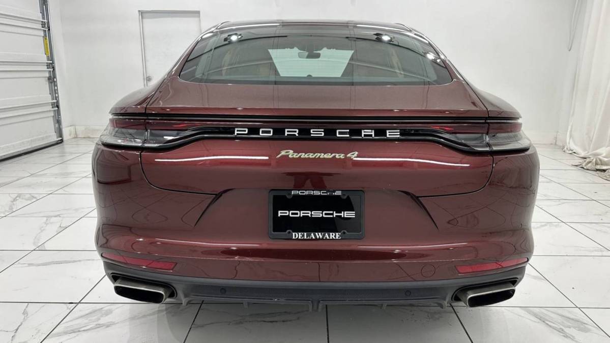 2021 Porsche Panamera - Images - 13