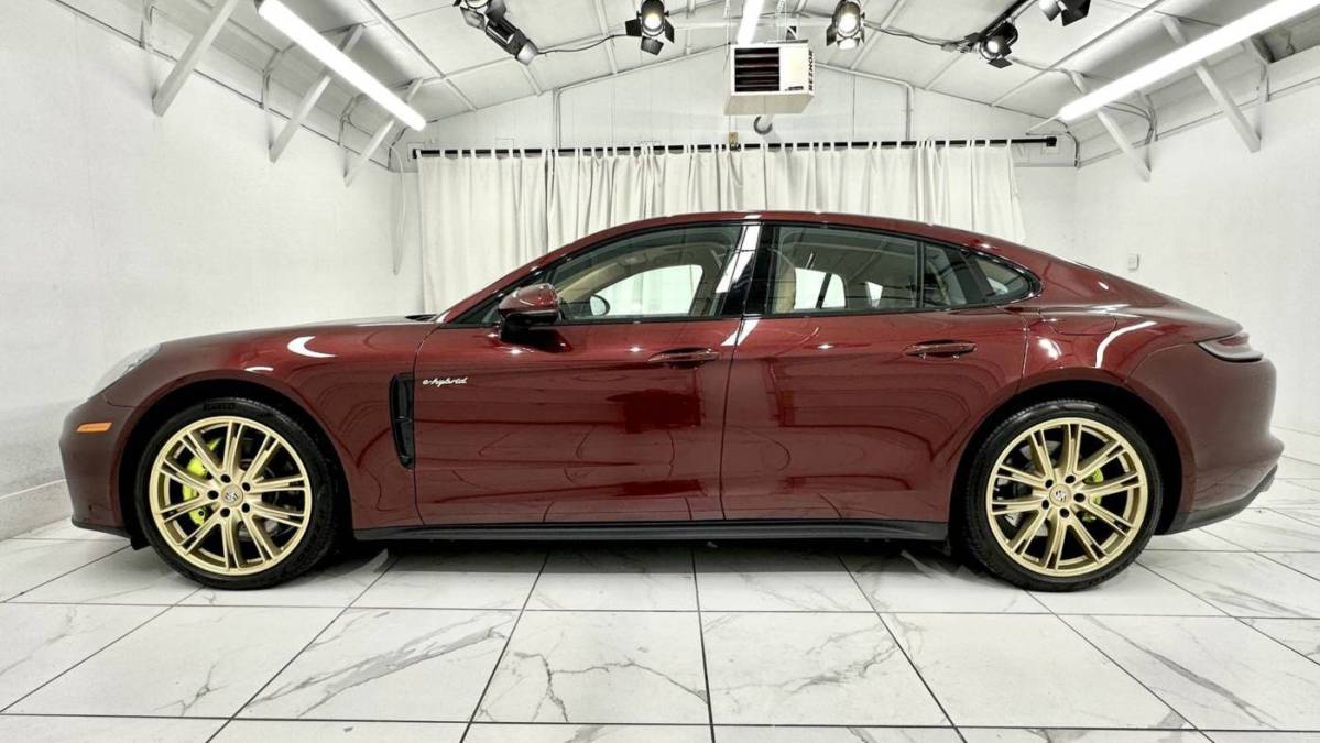 2021 Porsche Panamera - Images - 15