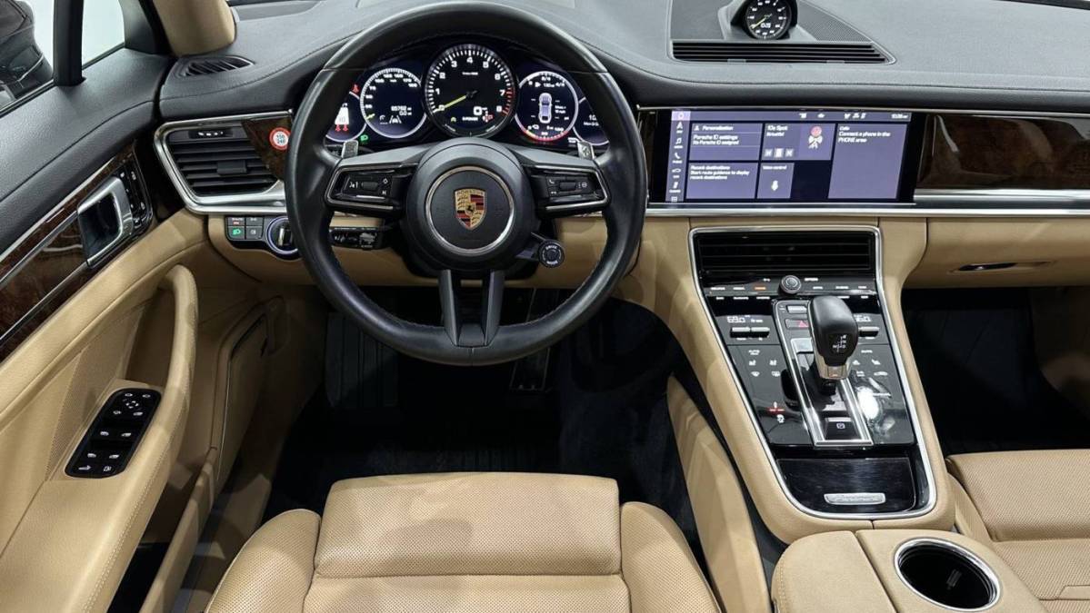2021 Porsche Panamera - Images - 27
