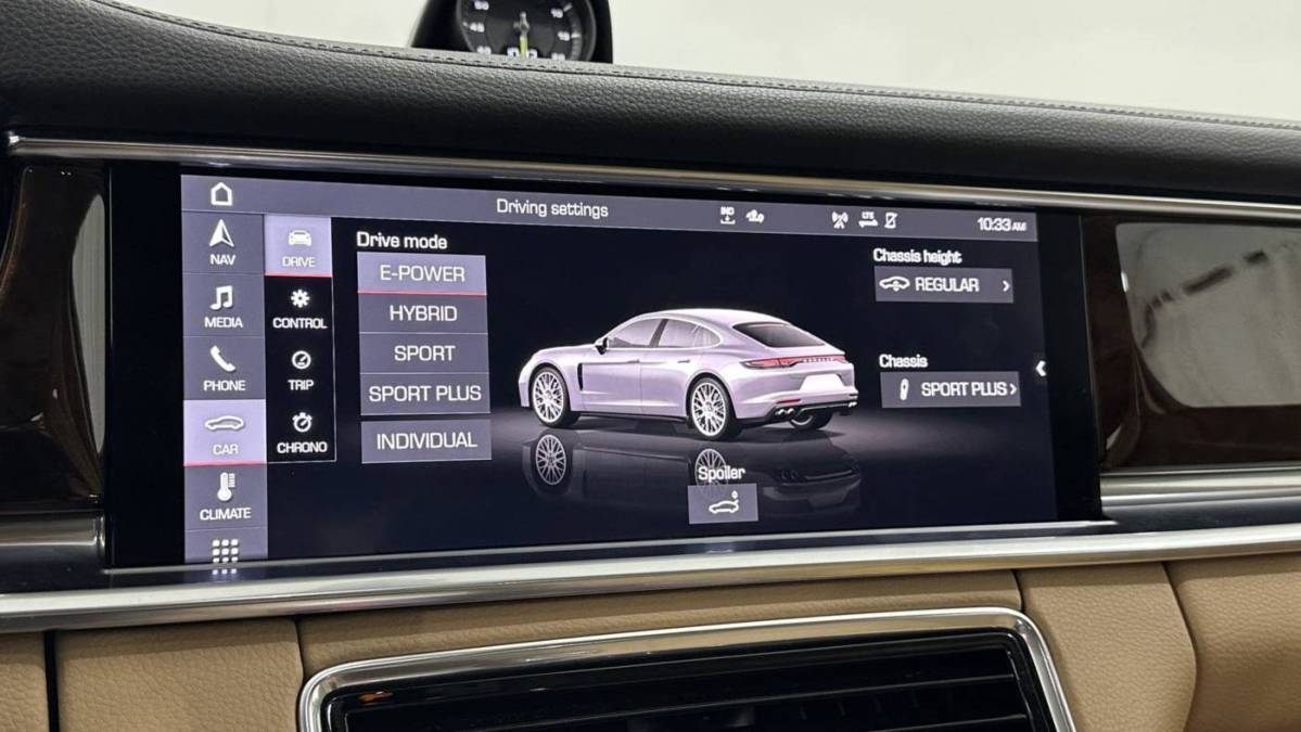2021 Porsche Panamera - Images - 44