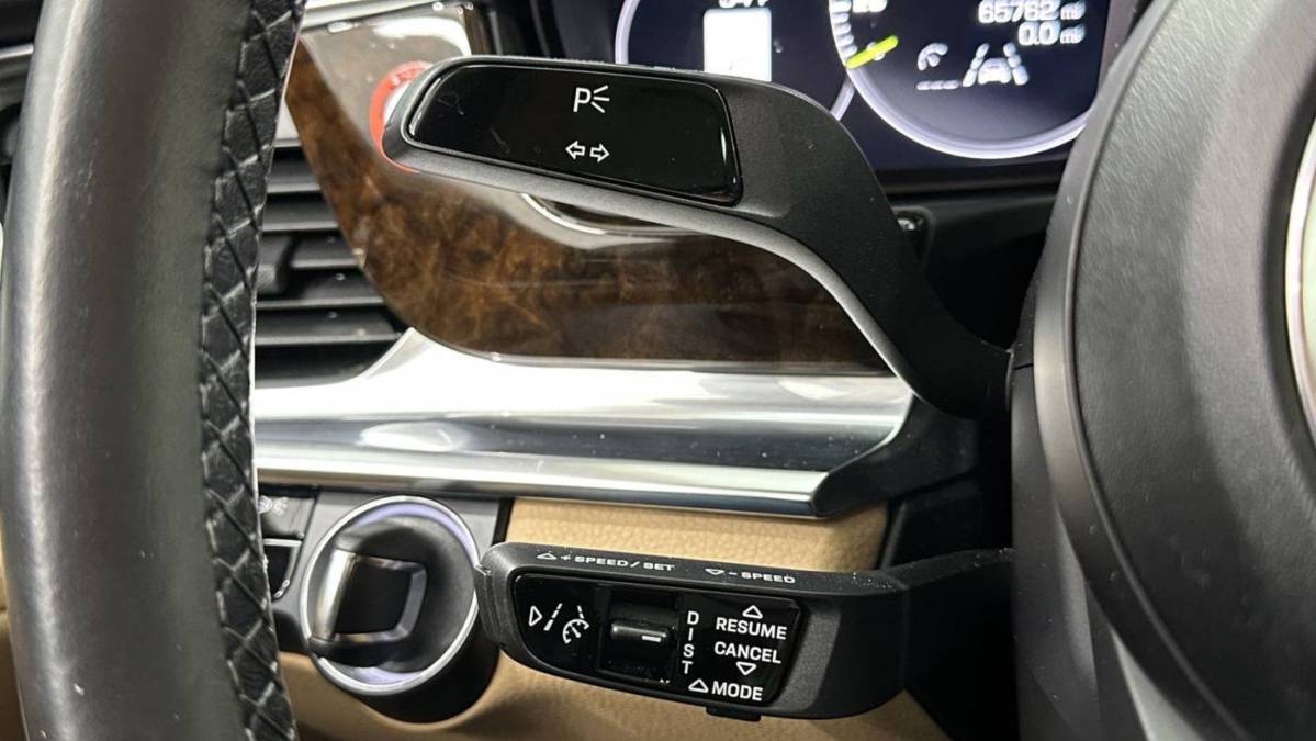 2021 Porsche Panamera - Images - 48