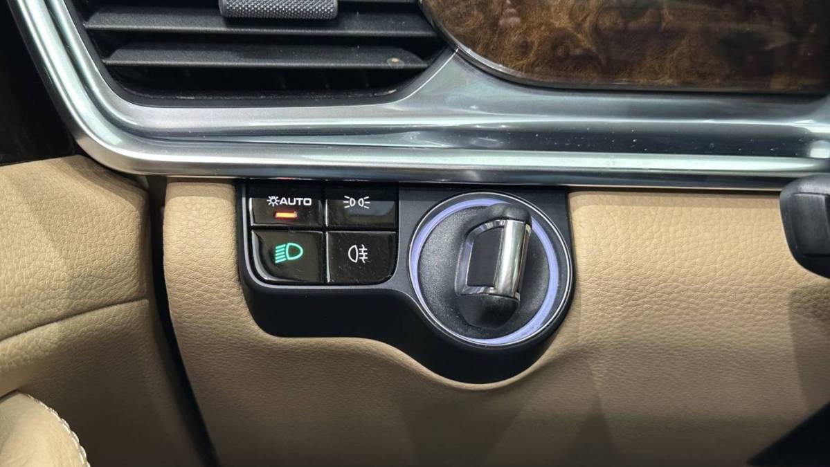 2021 Porsche Panamera - Images - 49
