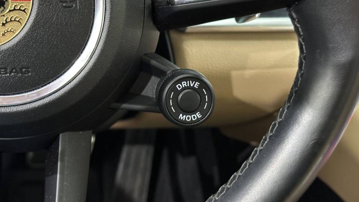 2021 Porsche Panamera - Images - 51