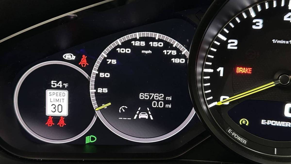 2021 Porsche Panamera - Images - 54