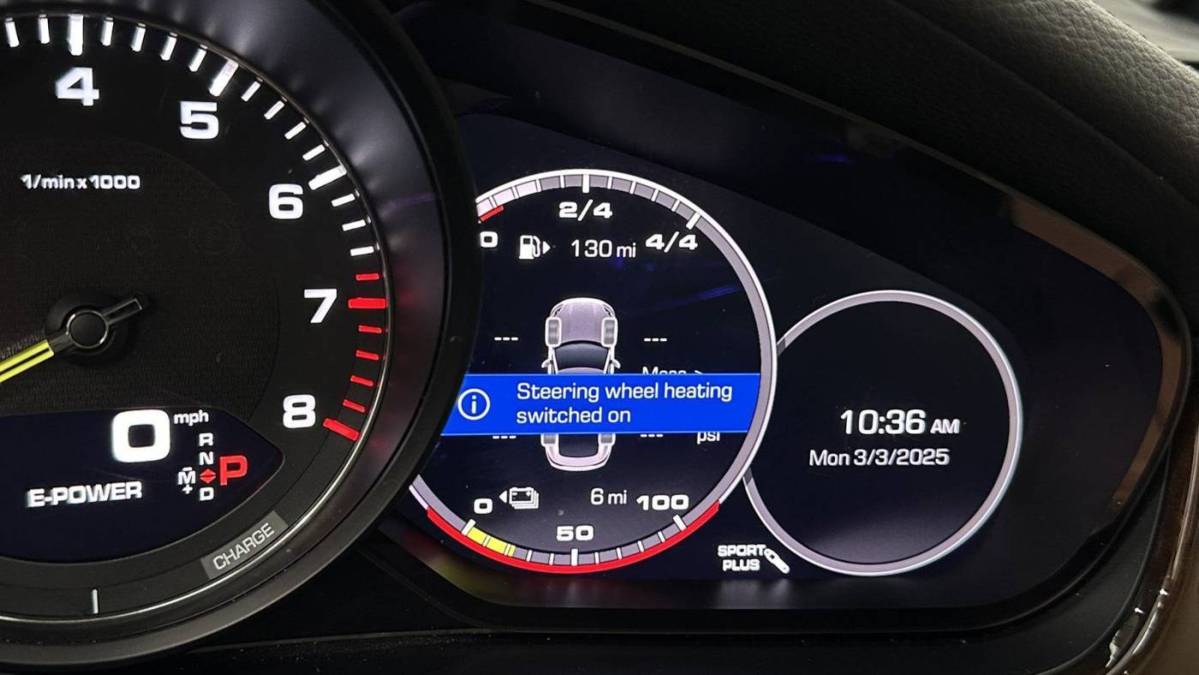2021 Porsche Panamera - Images - 55