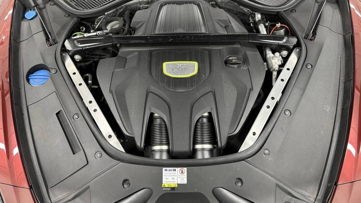 2021 Porsche Panamera - Images - 60