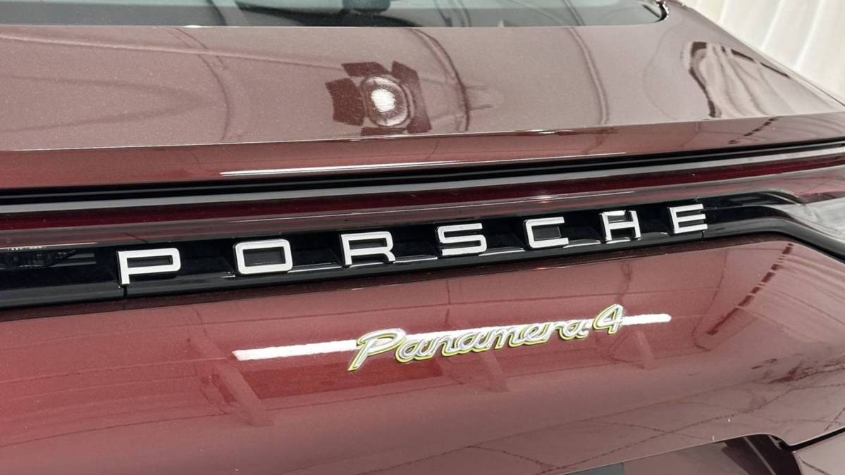 2021 Porsche Panamera - Images - 64