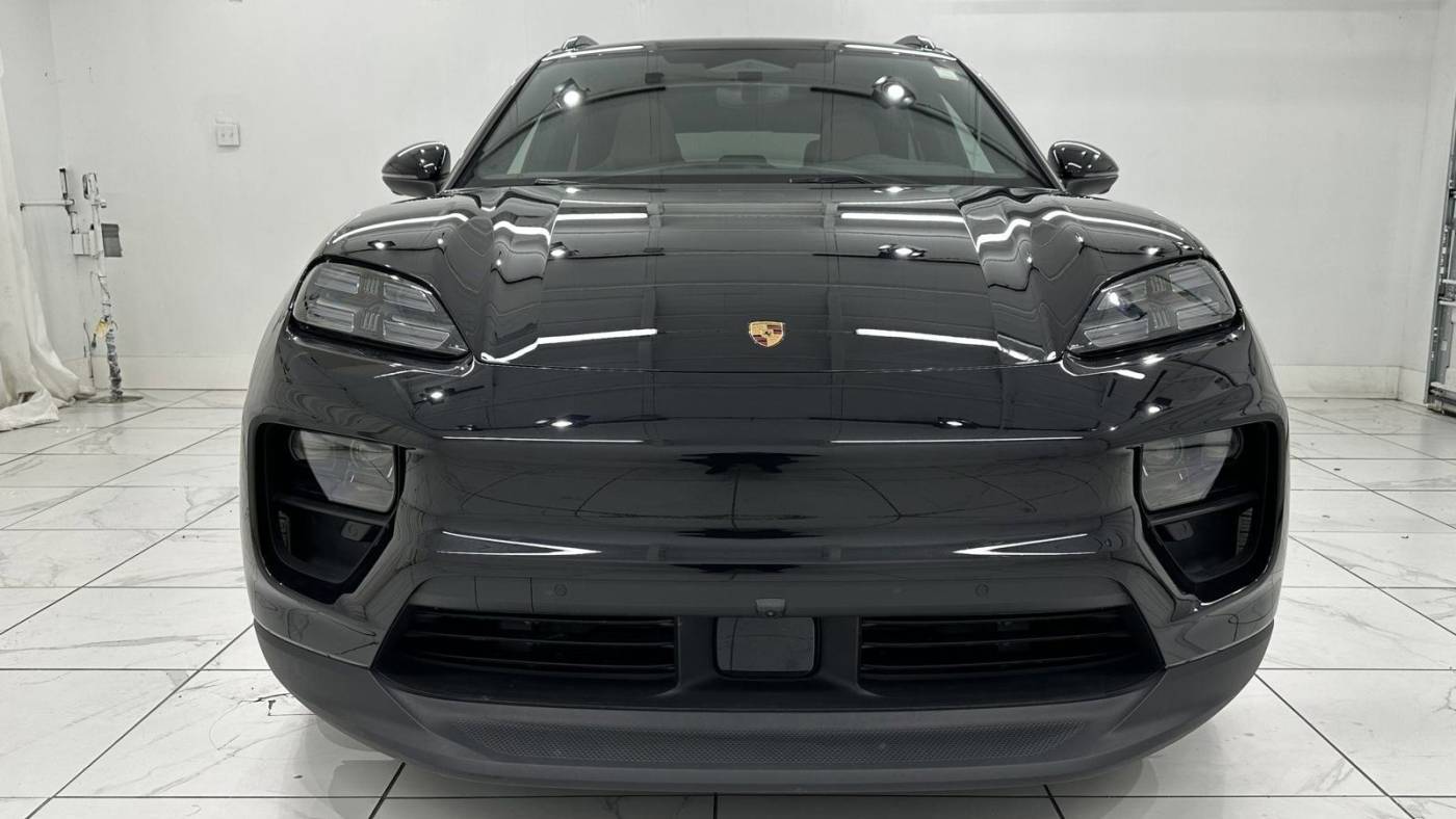 2024 Porsche Macan Electric WP1AA2XA8RL000282