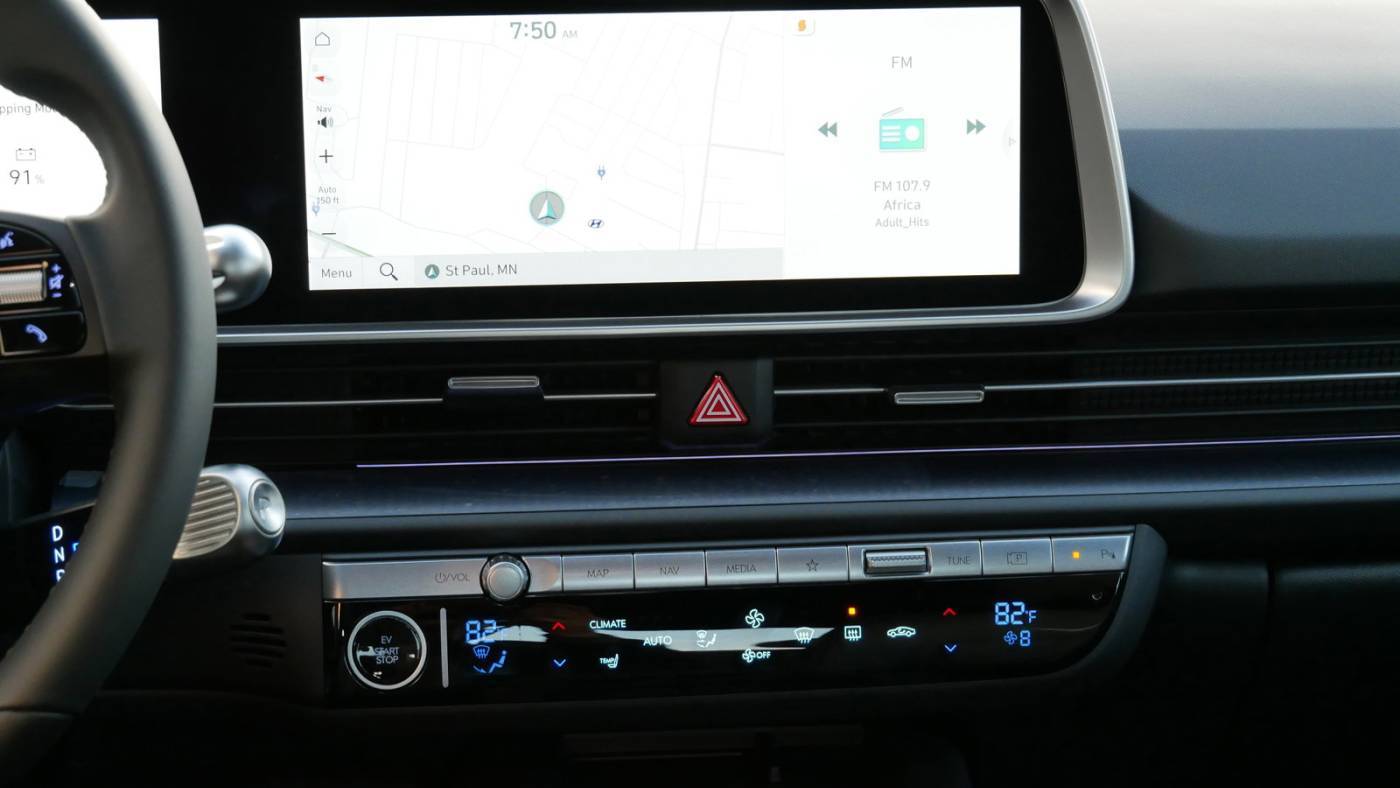 2025 Hyundai IONIQ 6 KMHM34AC6SA093236